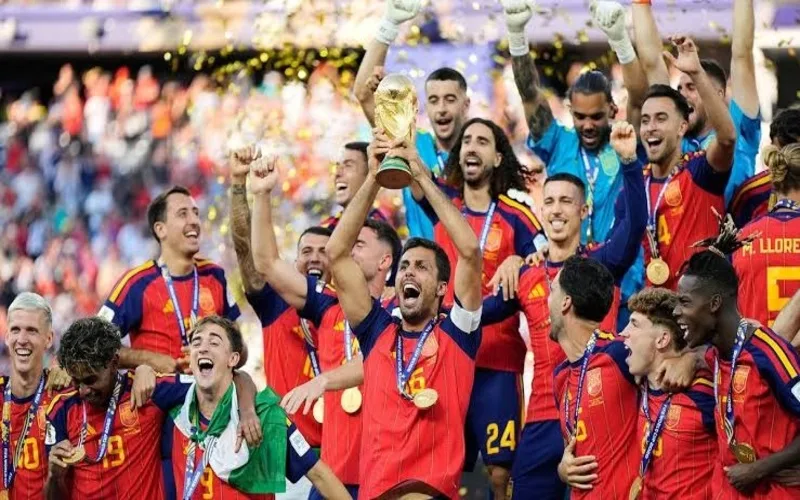 tay ban nha vo dich wc 2026 hanh trinh dang quang va dau an lich su