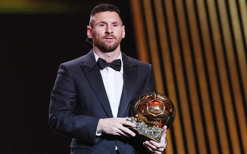 messi sinh nam bao nhieu nhung cot moc dang nho trong su nghiep