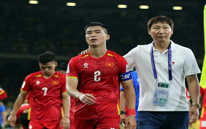 nhung hlv bong da viet nam thanh cong nhat lich su
