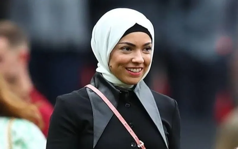 vo mohamed salah la ai chuyen tinh cua ngoi sao bong da ai cap